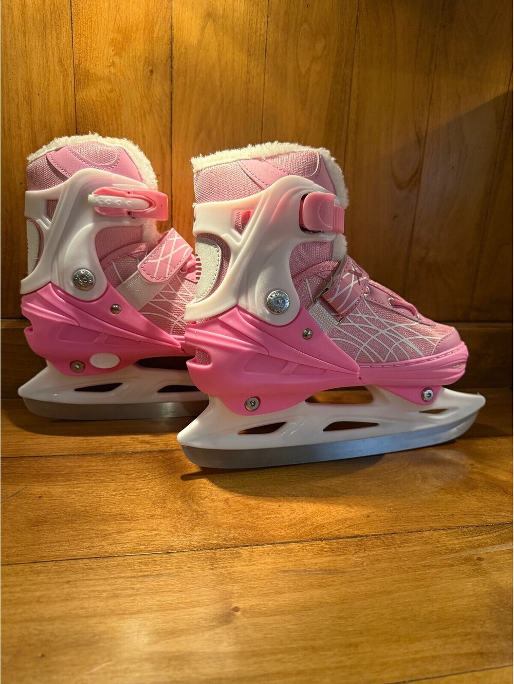 Xino Sports Pink Adjustable Ice Skates for Kids Size Medium 4-6